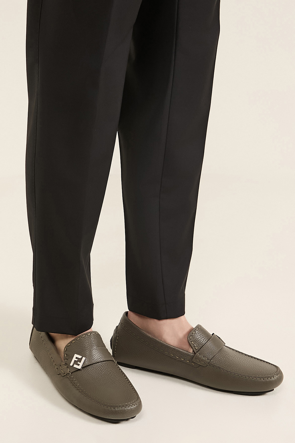 נעלי מוקסינים